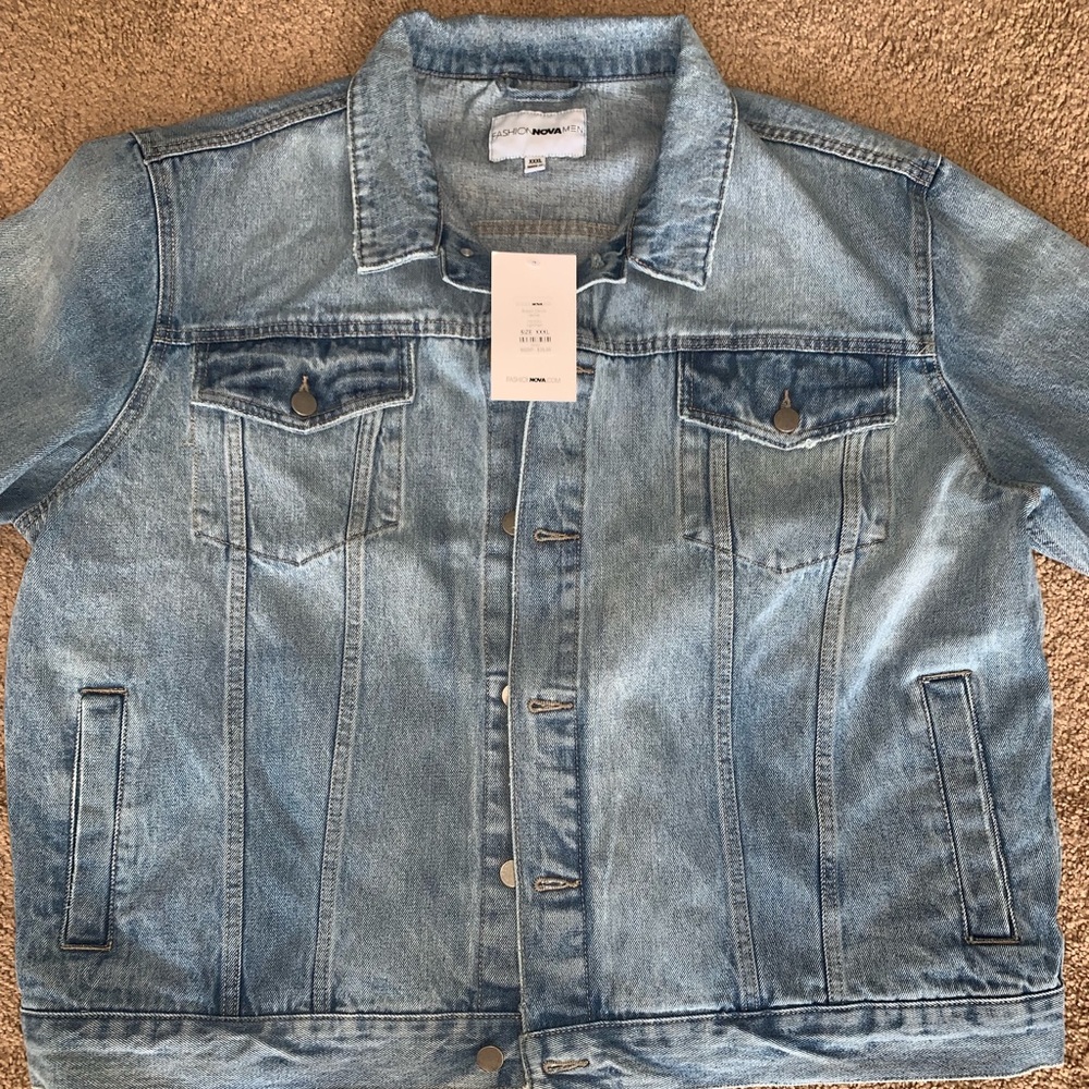 🆕 Men’s Light Wash Denim Jean Jacket- 3XL